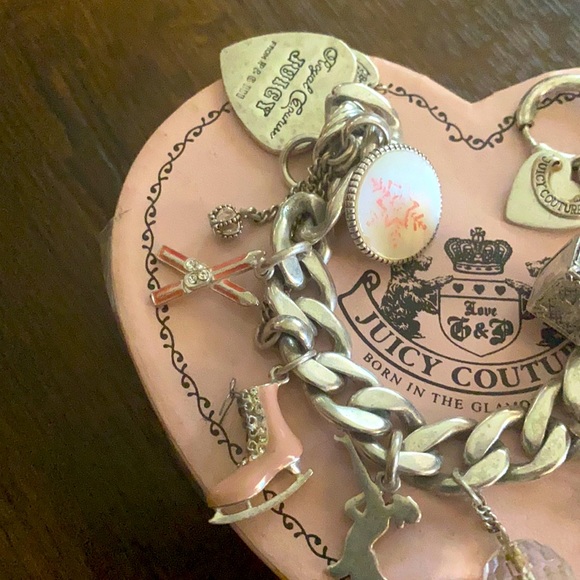 Juicy Couture Winter Wonderland Silver Charm bracelet Limited Edition 2005 Y2K - Picture 5 of 11